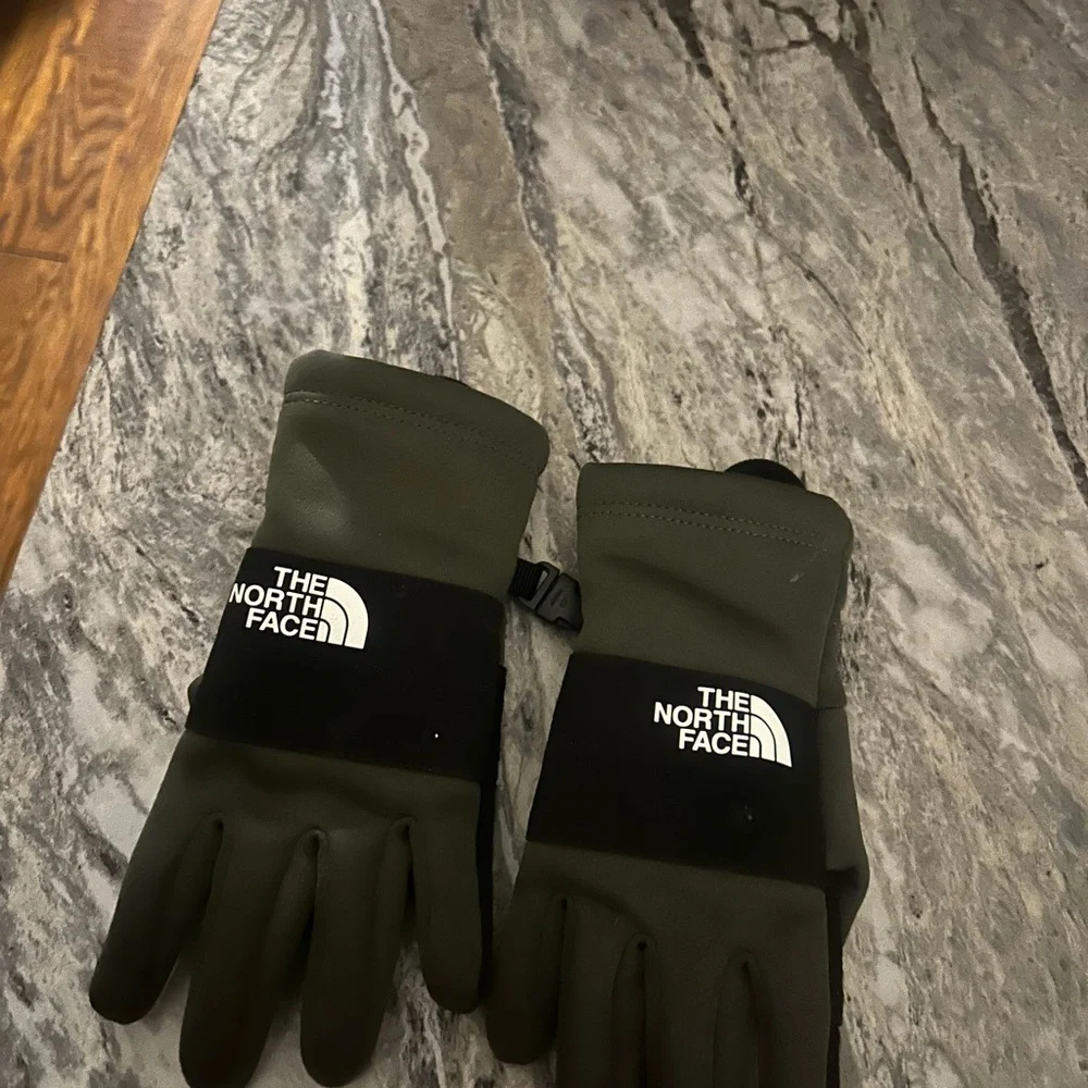 The North Face Men's Olive and Black Gloves